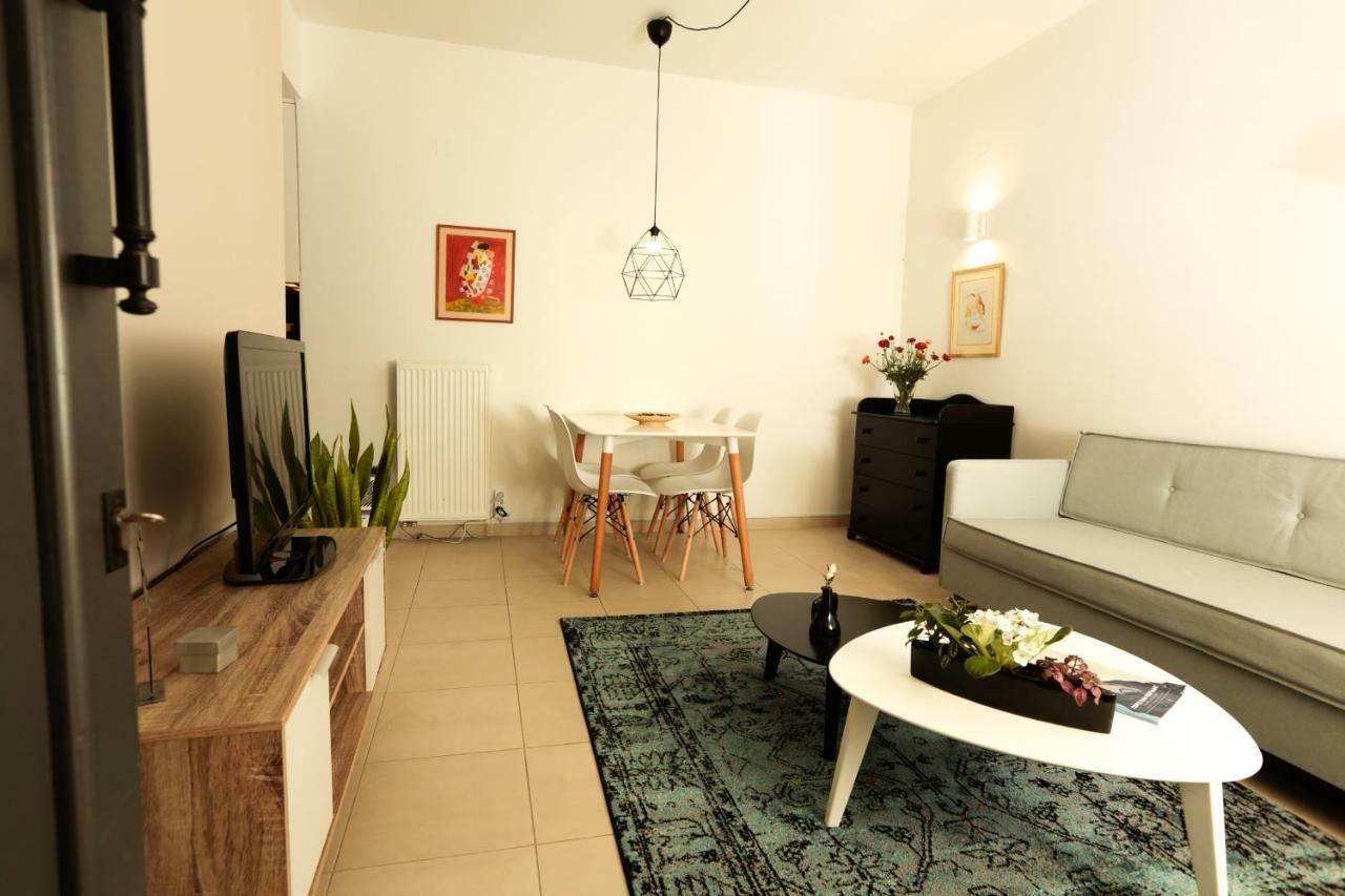 Katia'S Pepper Tree Apartment Heraklion  Exterior photo